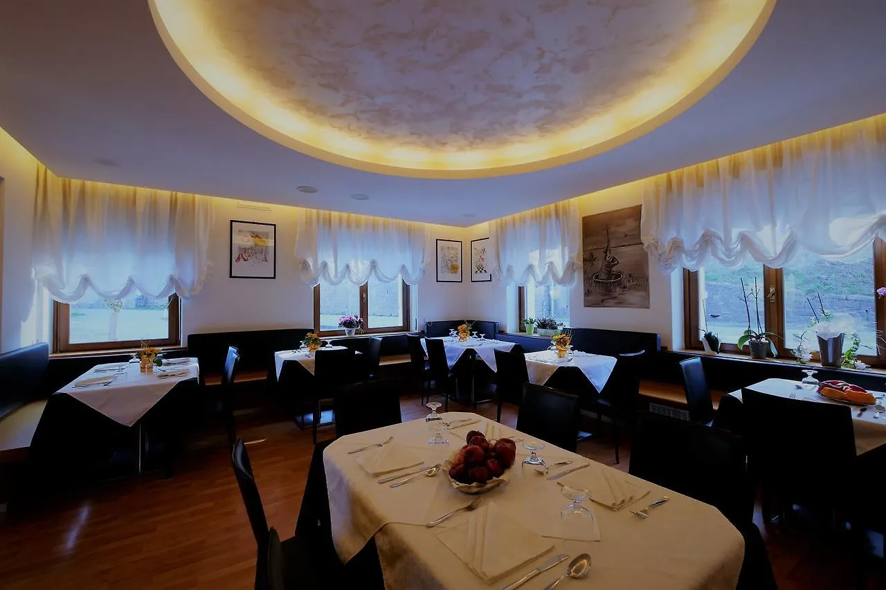 Albergo De March Farra d'Alpago Hotell